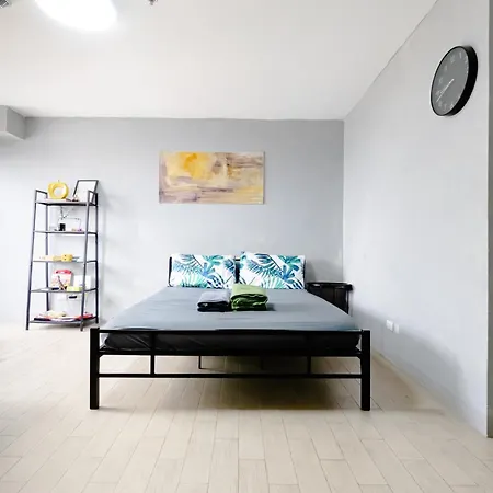 Cubao Manhattan Plaza Residential Condo T139G - Huge Studio With Pool, Kitchen & Balcony, Walk Distance To Araneta Coliseum Lrt Mrt Malls In Cubao Quezon City - Staycations By Sms